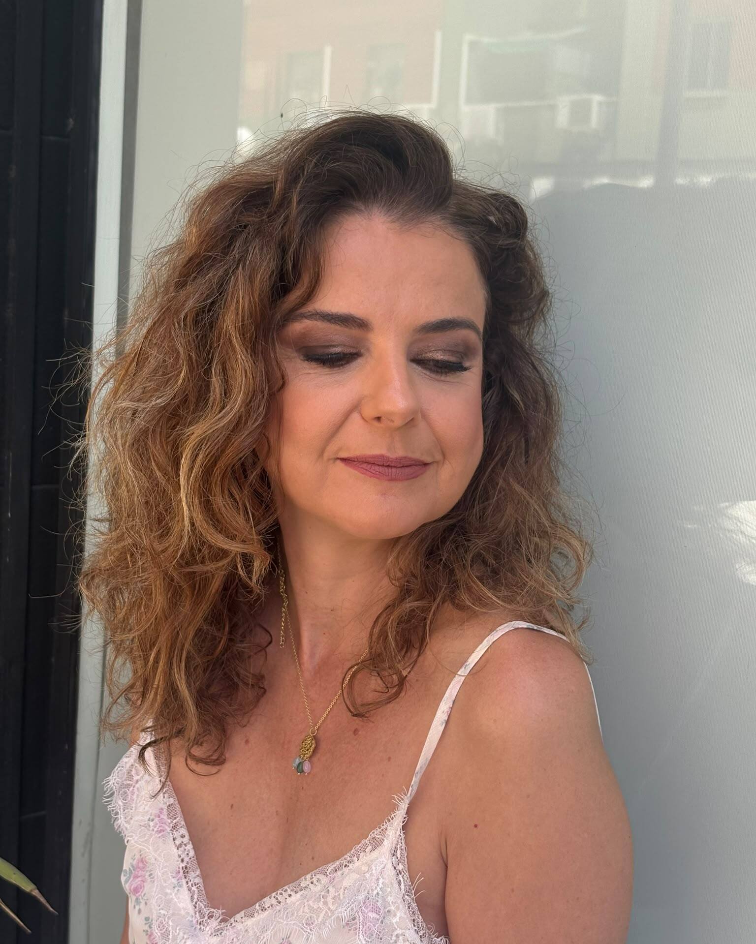 Peluqueria Pilar Diez - maquillaje y peinado para novias, madrinas, invitadas y eventos